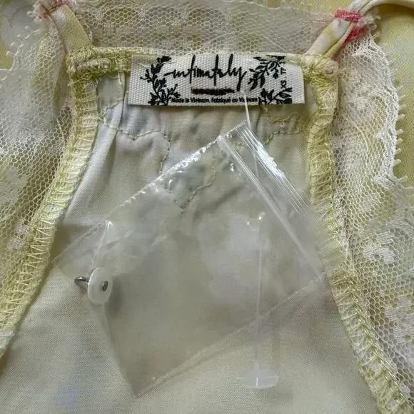 Free People satin cami top lace floral embroidered boho femme XS - Picture 8 of 8